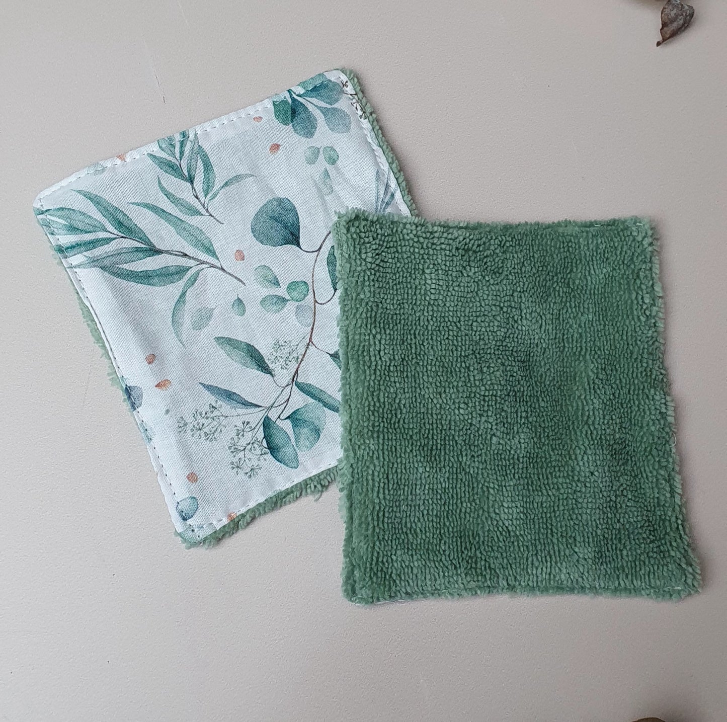 En stock – Lingette lavable eucalyptus en coton & éponge bambou réutilisable
