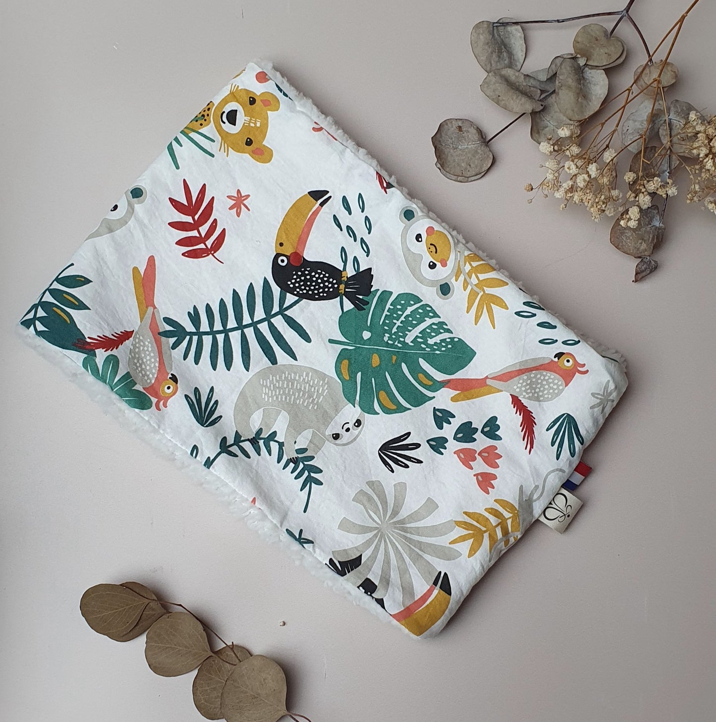 En stock – Snood enfant 27×18 cm motif jungle doublé sherpa