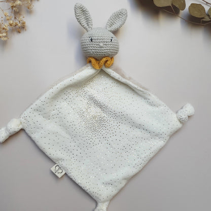 Doudou Toudoux personnalisé – Oreilles de lapin crochetées et fait main