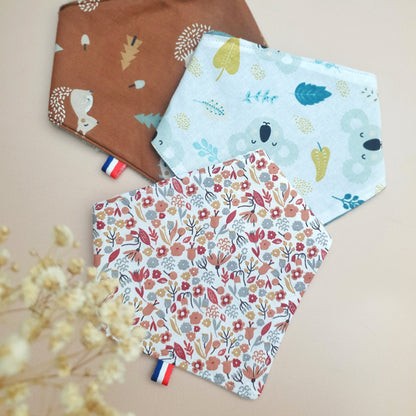 Bavoir bandana naissance (0–6 mois) – Fait main & personnalisable