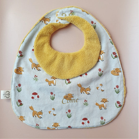 Inspiration – Bavoir réversible col rond Fox en éponge bambou moutarde brodé